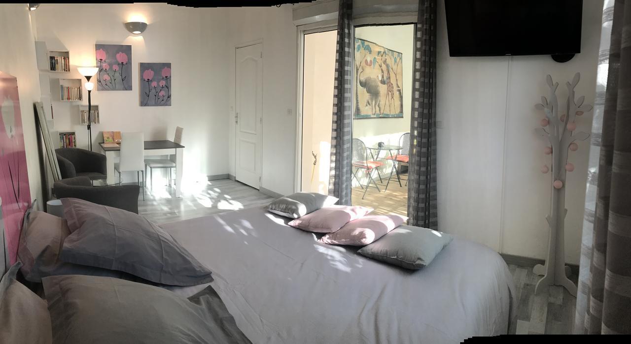 Chambre D'Hotes Les Macarons De Tata Sainte-Eulalie  Esterno foto
